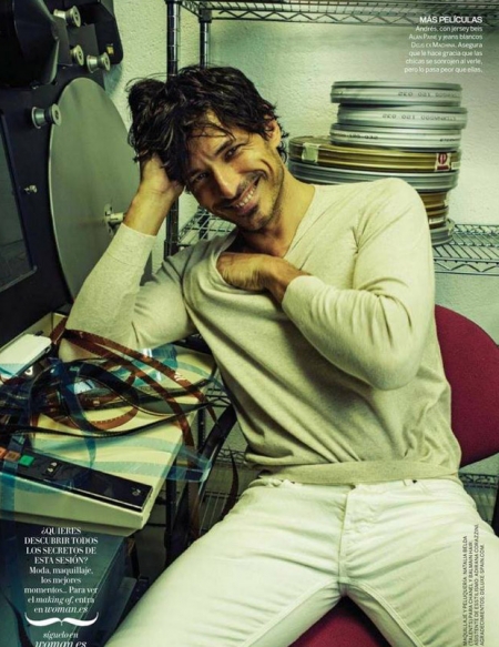 Andres-Velencoso-Segura-Madame-Figaro-Woman-Juan-Aldabaldetrecu-06